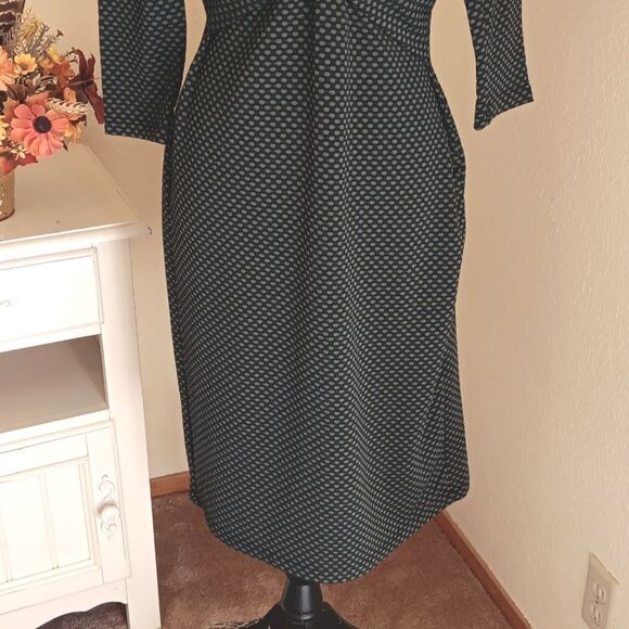 Chadwicks Textured Sheath Dress - Picture 3 of 9